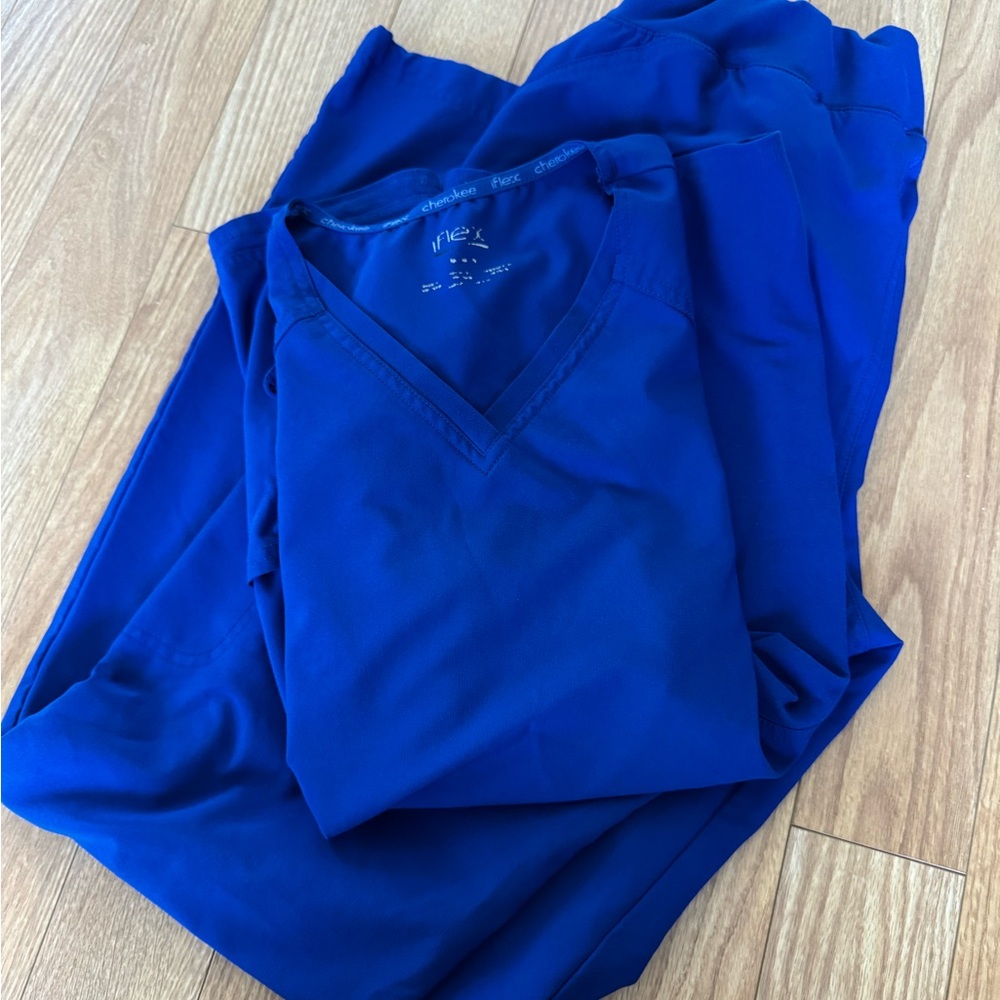 Cherokee iFlex V-Neck Blue Scrub Top and Pants Set